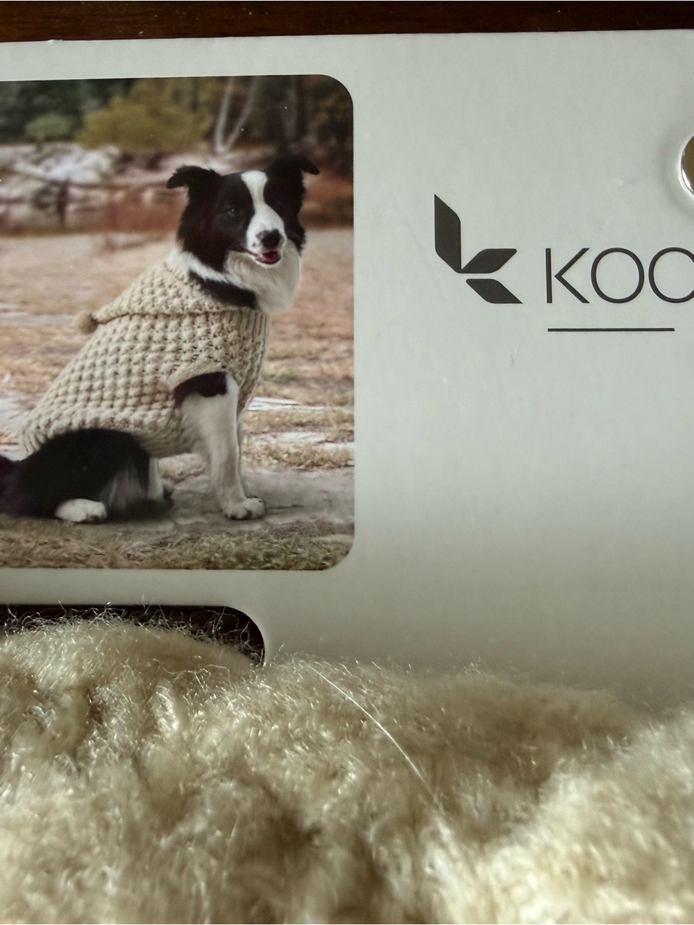 Koolaburra by UGG Cream Sweater Knit Dog Sweater Sz Large NEW